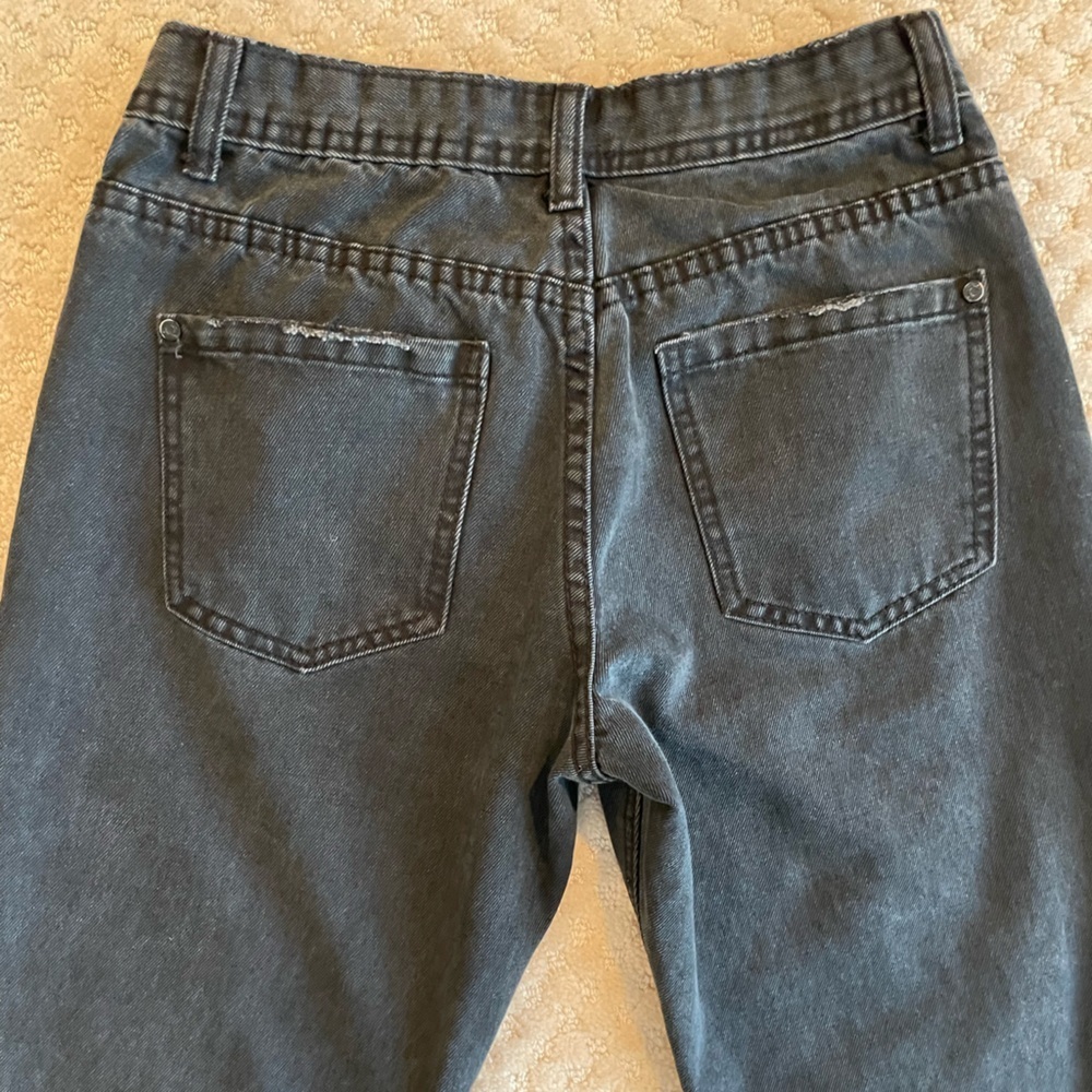 Misguided Straight Leg High Rise Mom Denim Jeans Washed Black Frayed Hem 4 - Picture 7 of 9